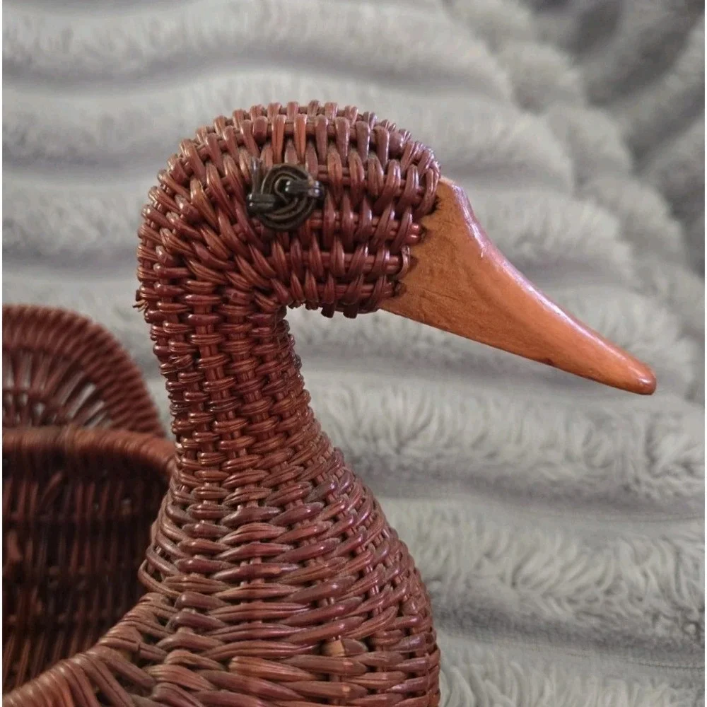 Vintage Avon Wicker Duck Planter Woven Duck Basket Rattan Boho Decor EUC!